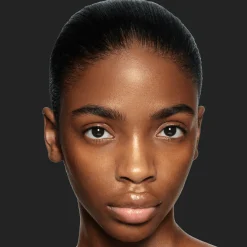 Bases De Teint*Victoria Beckham Beauty Cell Rejuvenating Illuminator Base Illuminatrice