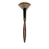 Accessoires*Victoria Beckham Beauty Fan Brush Pinceau Teint 14
